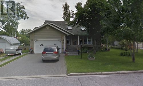 27 Dingwall Pky, Dryden, ON, P8N1T5 | Card Image