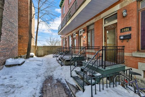 a-1042 Rue Mackay, Montréal, QC, H3G2H1 | Card Image