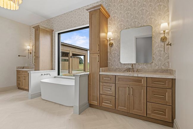 1318 Countryside Bnd, Home with 4 bedrooms, 5 bathrooms and 3 parking in Fredericksburg TX | Image 36