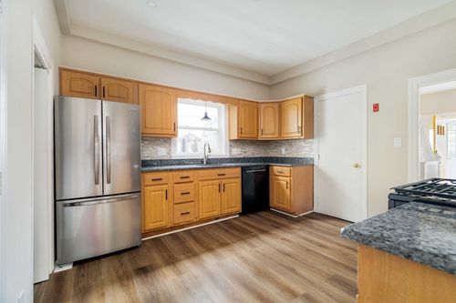 130-130 Linden Ave, Malden, MA, 02148-3712 | Card Image