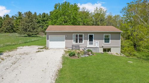 8402 368 Ave, Wheatland, WI, 53105 | Card Image