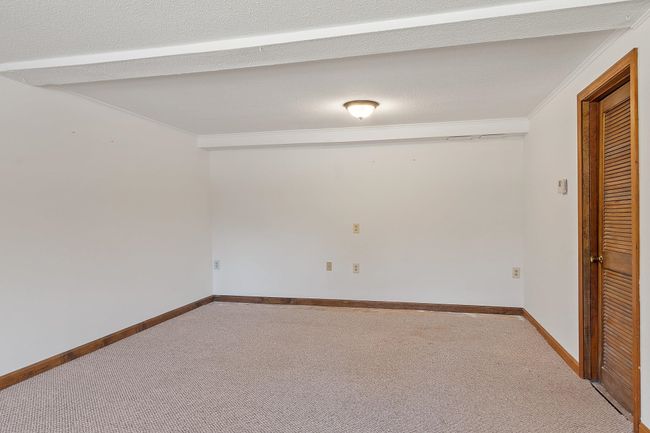 1096 W Hollis St, House other with 3 bedrooms, 3 bathrooms and null parking in Nashua NH | Image 34