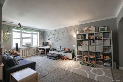 e6-63-61 99th St, Rego Park, NY, 11374-2428 | Card Image