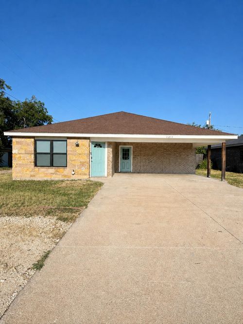2213 Johnson Ave, San Angelo, TX, 76904-5440 | Card Image