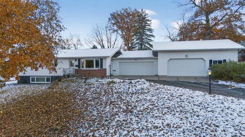 122 Hillside Cir, New Glarus, WI, 53574-9702 | Card Image