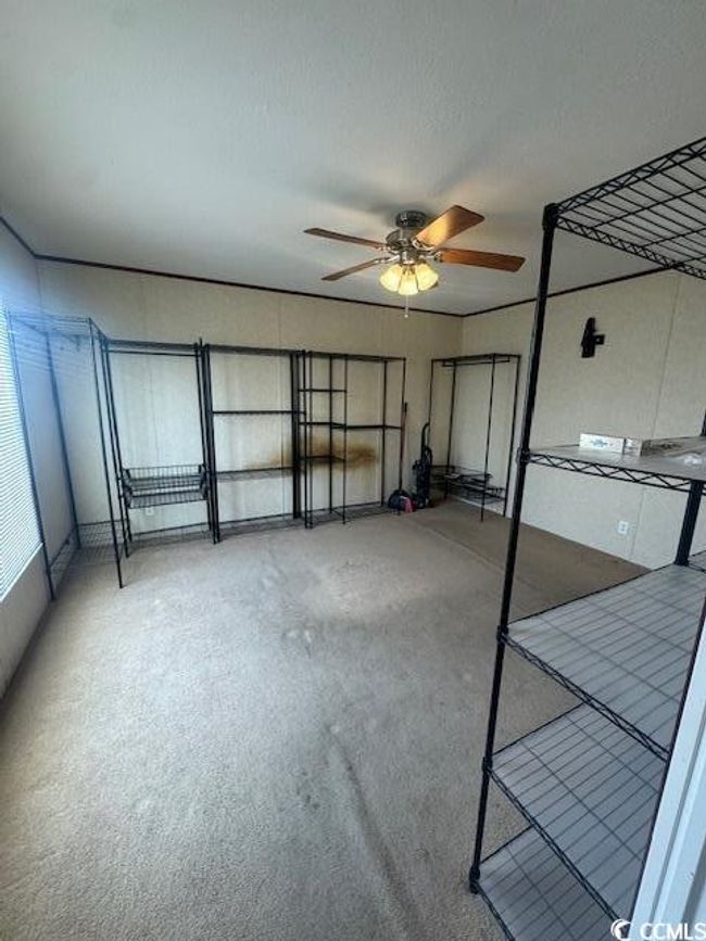 View of empty room | Image 9