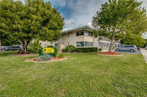 3-4202 Se 4th Pl, CAPE CORAL, FL, 33904-8418 | Card Image