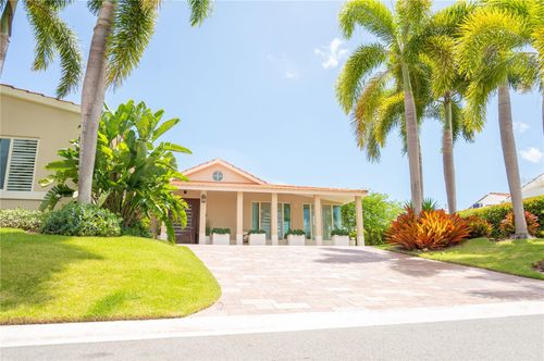 302 Camino De Los Cedros, DORADO, PR, 00646 | Card Image