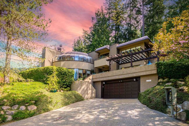 5703 Westport Wynd, House other with 4 bedrooms, 3 bathrooms and 4 parking in West Vancouver BC | Image 1