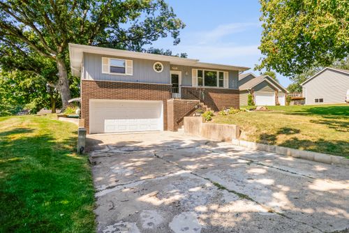3003 Sunrise Dr, Crown Point, IN, 46307-8901 | Card Image