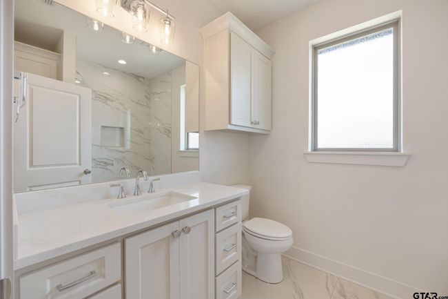 11428 Zoe Cir, House other with 4 bedrooms, 3 bathrooms and null parking in Flint TX | Image 33