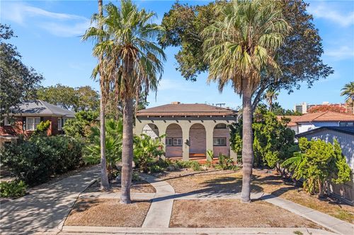 116 Del Mar Blvd, Corpus Christi, TX, 78404-1825 | Card Image