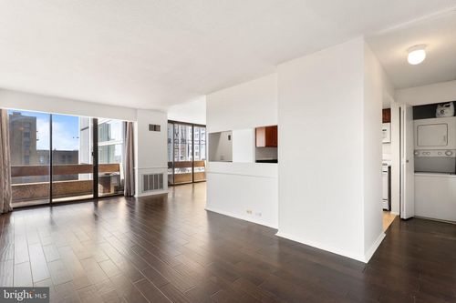 1208-1326 Spruce St, PHILADELPHIA, PA, 19107-5829 | Card Image