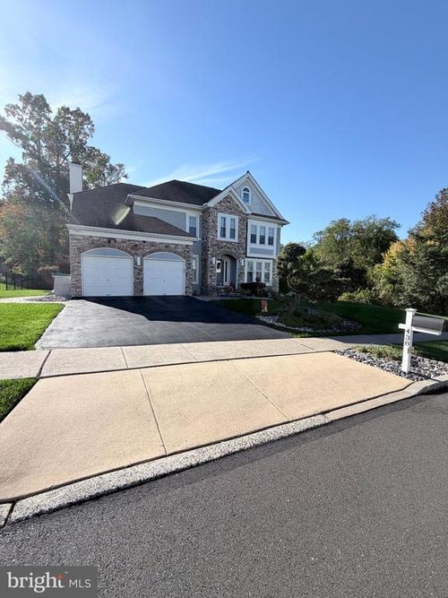 438 Turtle Ln, LANGHORNE, PA, 19047-3160 | Card Image
