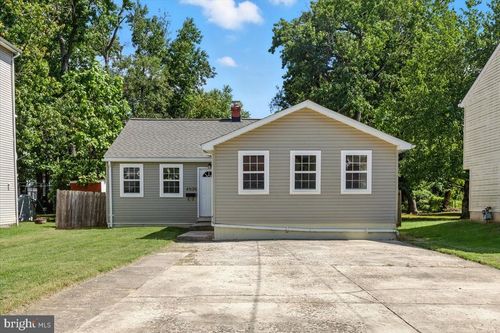 4525 39th Pl, NORTH BRENTWOOD, MD, 20722-1110 | Card Image