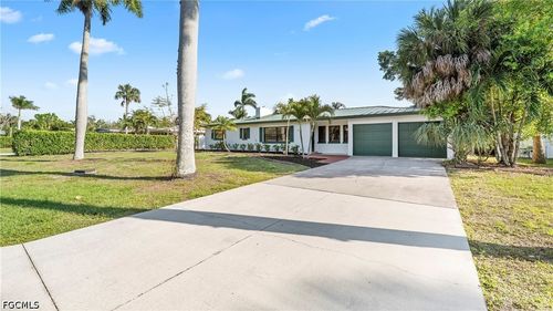 1320 Miracle Ln, Fort Myers, FL, 33901-6728 | Card Image