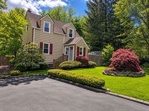 468 W Clarkstown Rd, New City, NY, 10956-7037 | Card Image