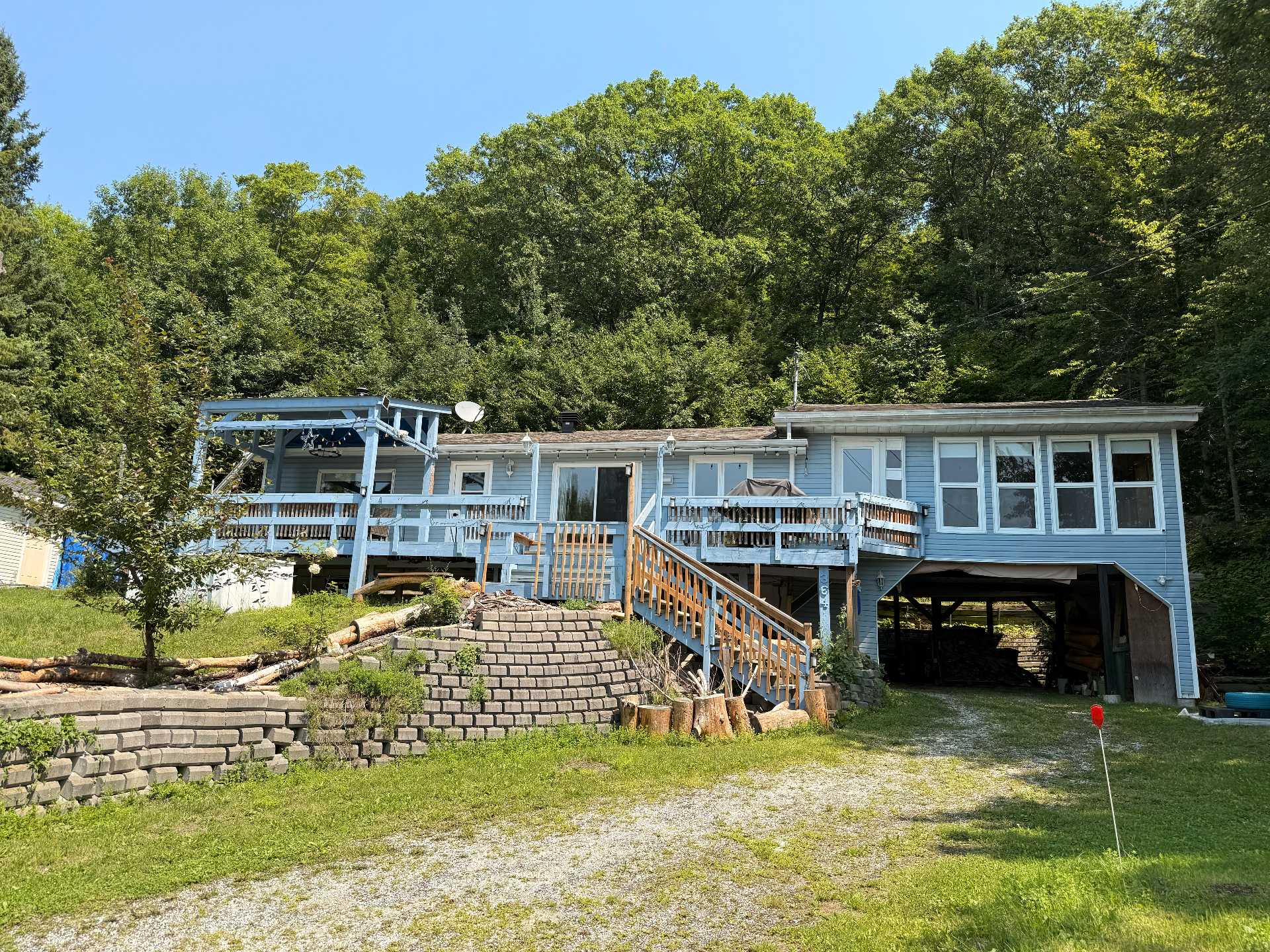 Residential in Lac-Sainte-Marie 5