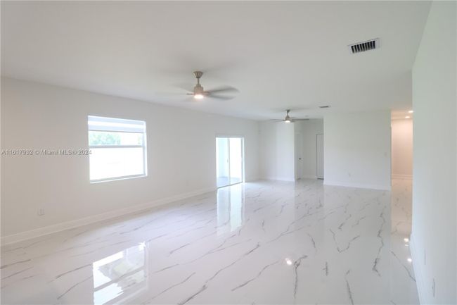 16753 Sw 290th Ln, House other with 3 bedrooms, 2 bathrooms and null parking in Homestead FL | Image 12
