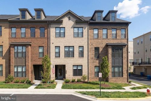 42338 Nelsonville Ter, BRAMBLETON, VA, 20148-4991 | Card Image