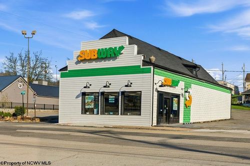 822 W Pike Street, Clarksburg, WV, 26301 | Card Image