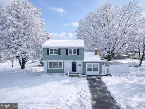 323 Edgewood Ave, LANSDALE, PA, 19446-2756 | Card Image