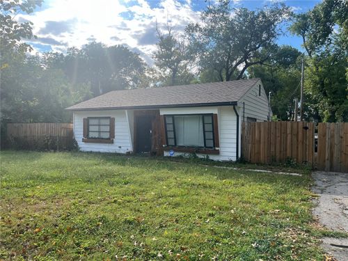11821 Larimore Rd, Saint Louis, MO, 63138-3066 | Card Image