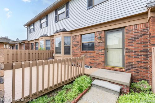 33-1891 Vine Way Dr, Canton, MI, 48188-1851 | Card Image