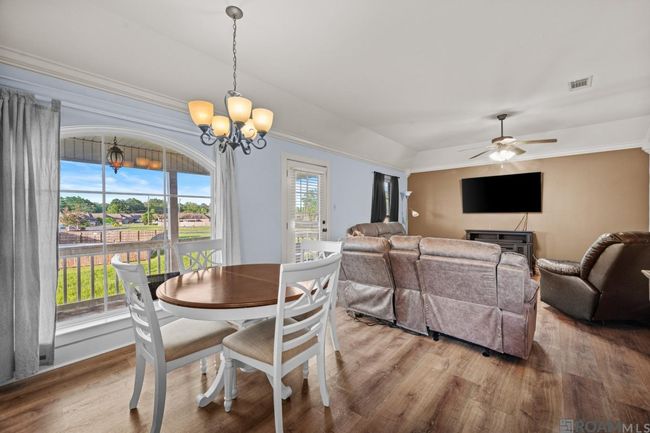 APT-10B - 15155 Highway 44, Condo with 2 bedrooms, 2 bathrooms and 2 parking in Gonzales LA | Image 4