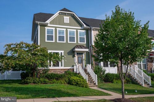 1290 Village Green Way, BRUNSWICK, MD, 21716-9750 | Card Image
