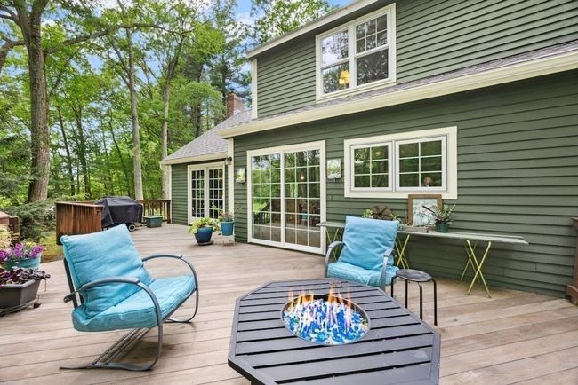 69 Oak Ave, House other with 4 bedrooms, 3 bathrooms and 4 parking in Northborough MA | Image 39