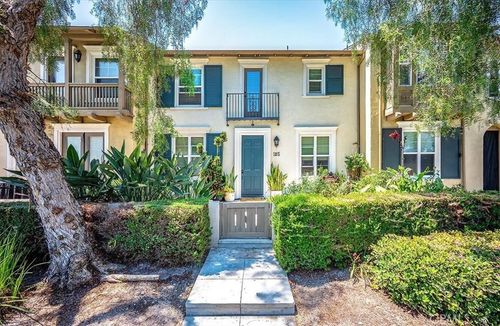 125 S Heartwood Way, Anaheim, CA, 92801-5151 | Card Image