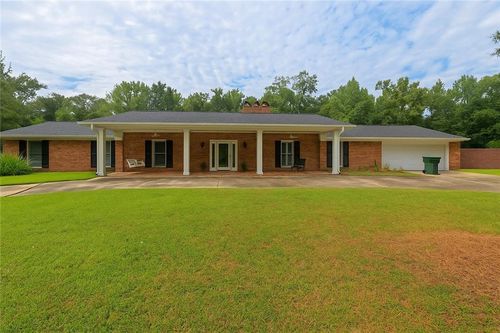 3 Longleaf Dr, Winnfield, LA, 71483-2604 | Card Image