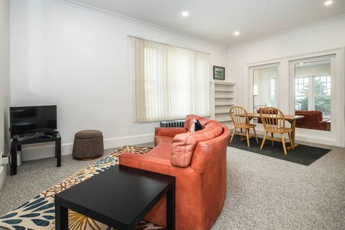 apt-1-71 N Main St, Rutland, VT, 05701-3255 | Card Image