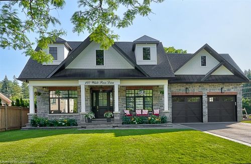 160 White Pines Dr, Burlington, ON, L7L4E4 | Card Image