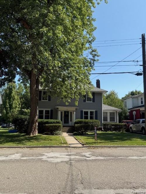 636 N Washington St, Owosso, MI, 48867-2345 | Card Image