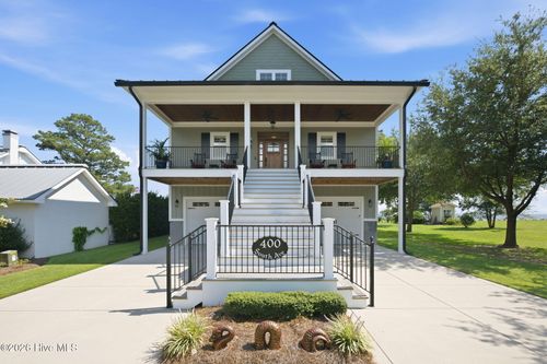 400 South Ave, Oriental, NC, 28571-9372 | Card Image