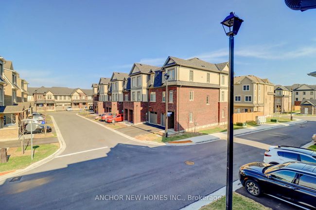 2091 Prestonvale Rd, House attached with 4 bedrooms, 3 bathrooms and 1 parking in Courtice ON | Image 19