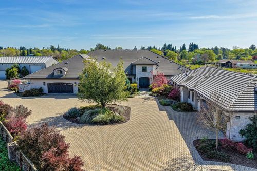 8617 Sleepy Hollow Ln, Elk Grove, CA, 95624-9658 | Card Image