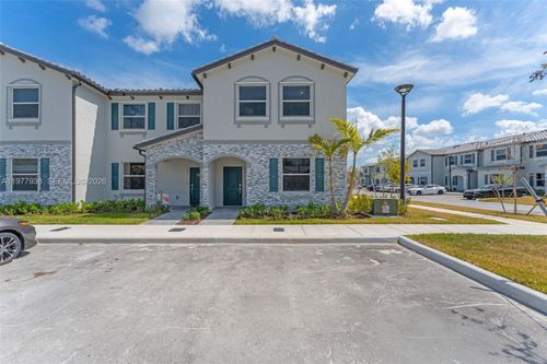 191 Se 11 Ave, Florida City, FL, 33034-3726 | Card Image