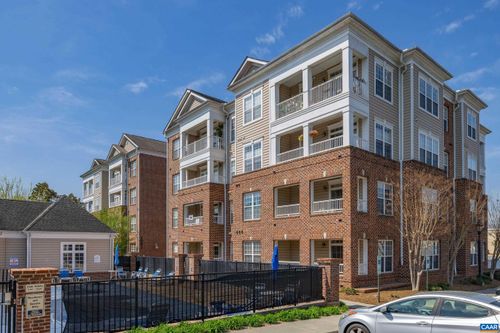 unit-102-1051 Glenwood Station Ln, CHARLOTTESVILLE, VA, 22901-5718 | Card Image