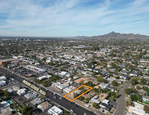 3834 E Indian School Rd, Phoenix, AZ, 85018-5235 | Card Image
