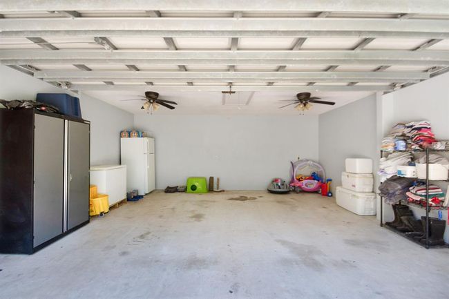 400 - 120 Brazos River Rd, House other with 3 bedrooms, 2 bathrooms and 2 parking in Freeport TX | Image 30