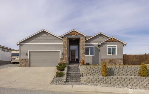 457 Whisper Pl, Chelan, WA, 98816-5602 | Card Image