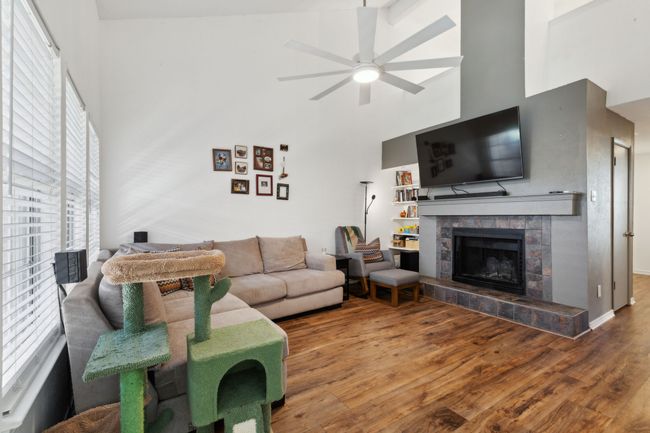 724 Creekwood Ct, Townhouse with 2 bedrooms, 2 bathrooms and null parking in Lewisville TX | Image 6