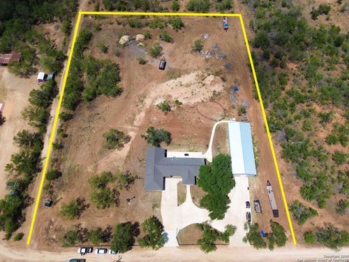 200 Pr 6631, Devine, TX, 78016 | Card Image