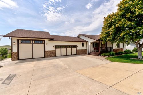 2635 Black Saddle Rd, Rapid City, SD, 57703-8522 | Card Image