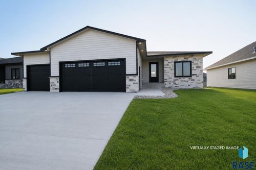 830 Almond Ave Avenue, Harrisburg, SD, 57032 | Card Image