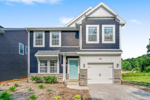 687 Meadow Dr, South Haven, MI, 49090-8646 | Card Image