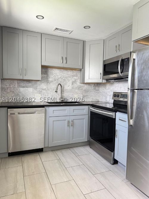 165-165 Fanshaw D, Boca Raton, FL, 33434-6123 | Card Image